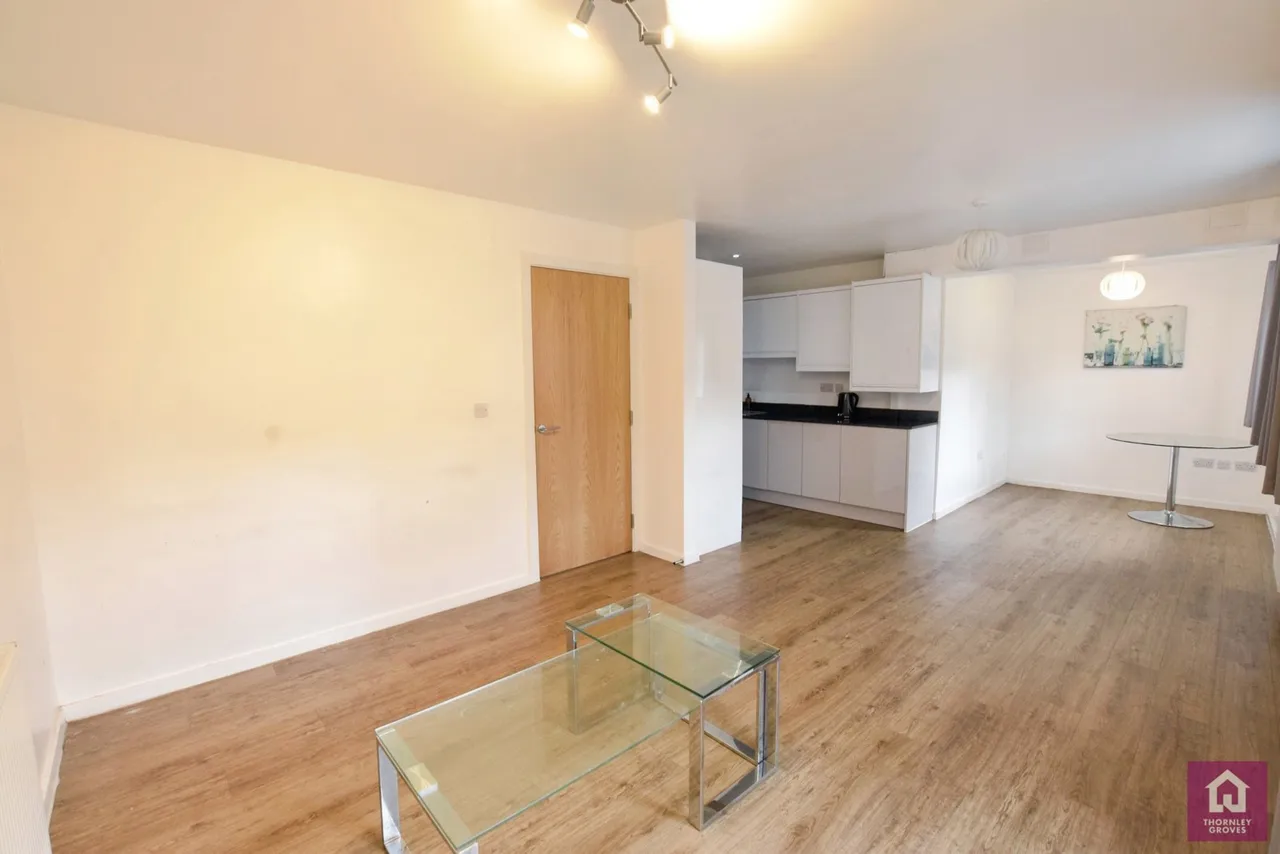 Lower Broughton Road, Salford, M7, photo 2
