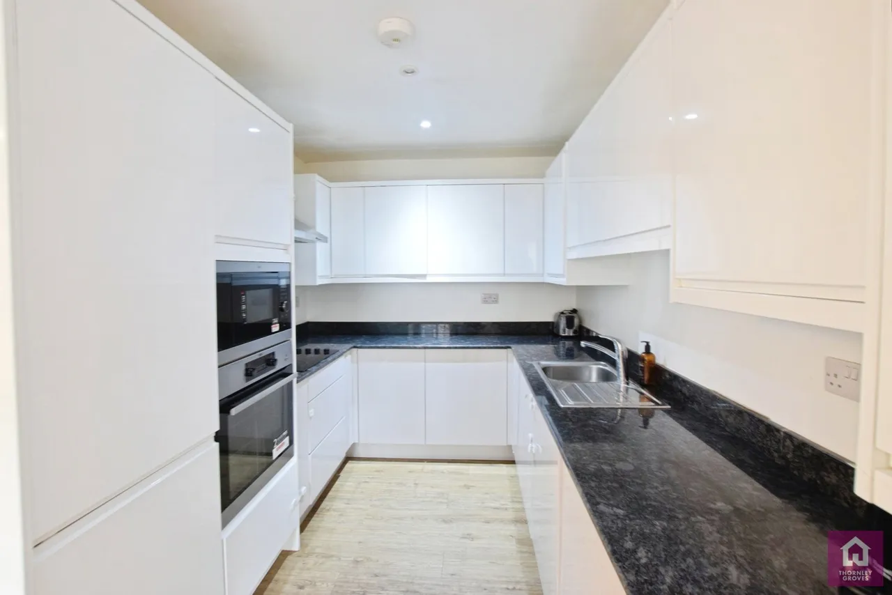 Lower Broughton Road, Salford, M7, photo 5