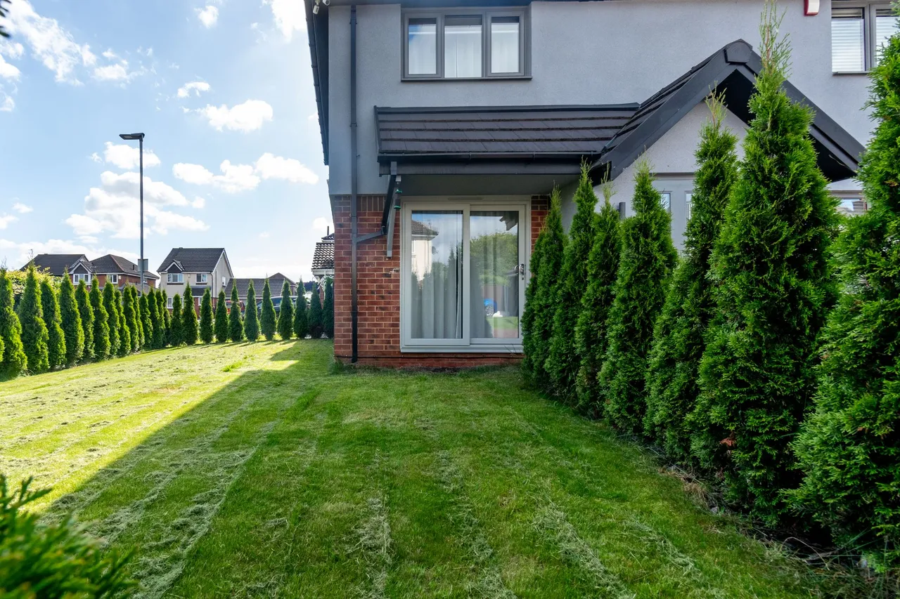 Nottingham Close, Woolston, Warrington, Warrington, WA1 4QY, photo 15