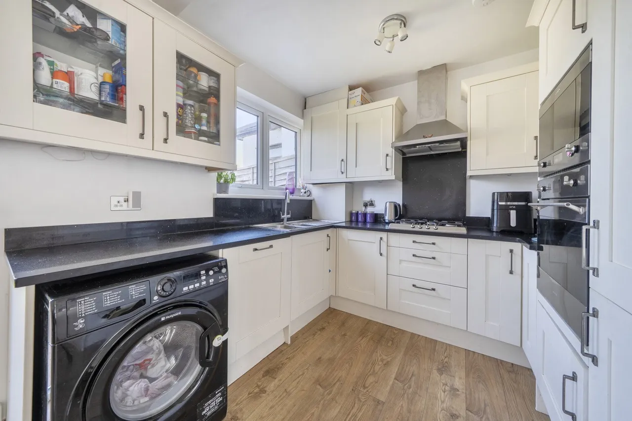 Carstairs Road, SE6, photo 3