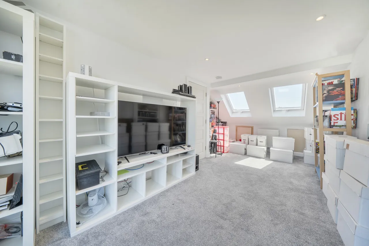 Carstairs Road, SE6, photo 7