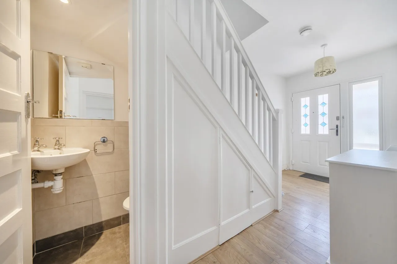 Carstairs Road, SE6, photo 15