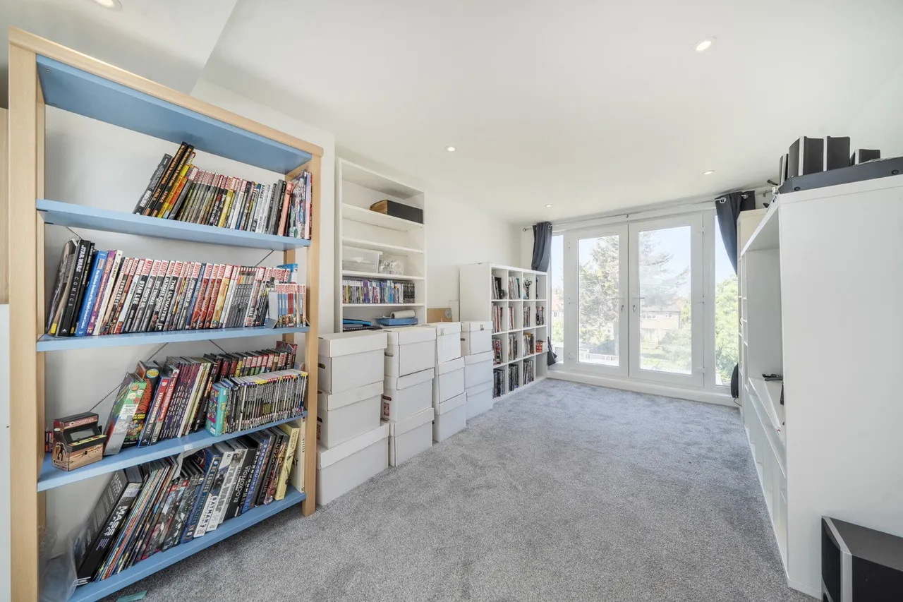 Carstairs Road, SE6, photo 18