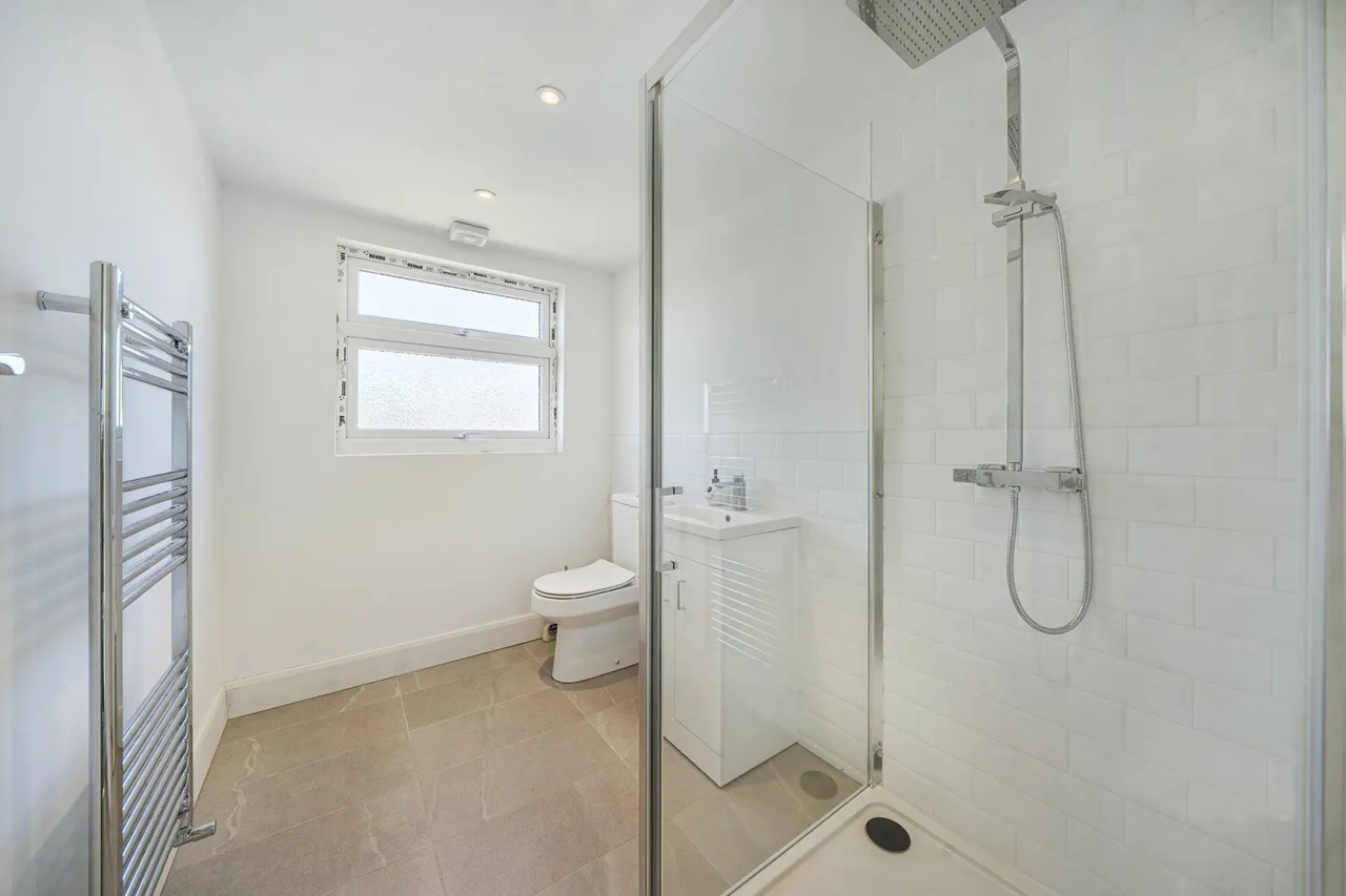 Carstairs Road, SE6, photo 20
