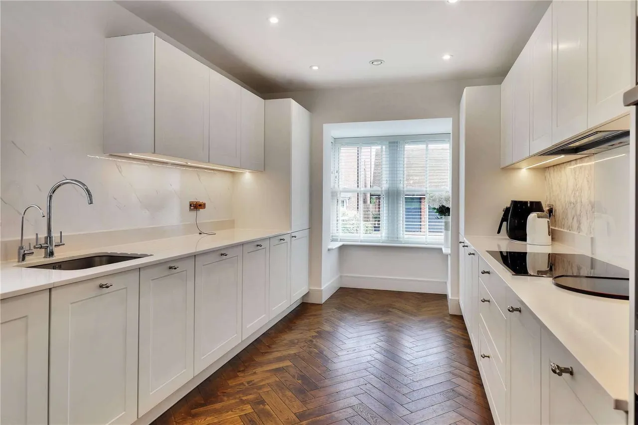 Hockbury Crescent, Tunbridge Wells, Kent, TN2 5GN, photo 4