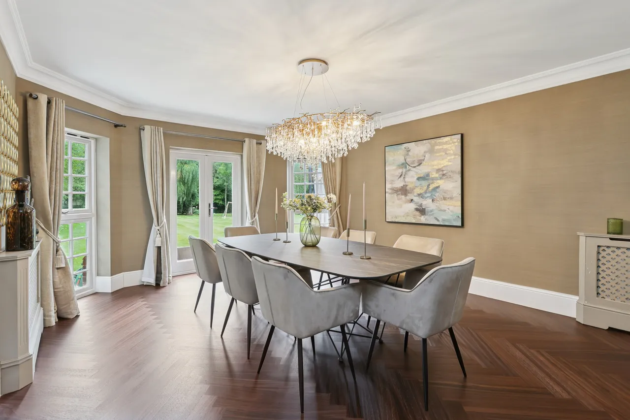 Percival Close, Leatherhead, Oxshott, photo 6