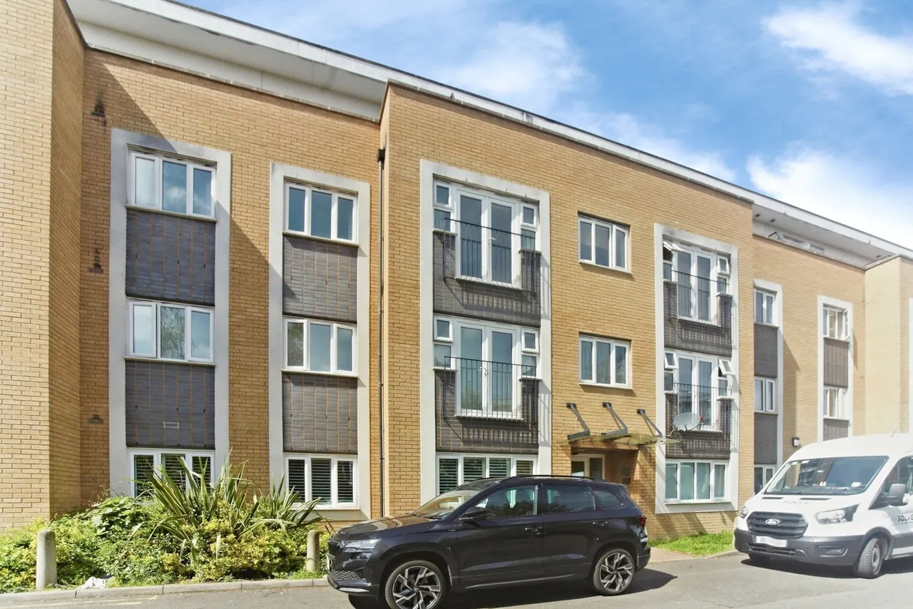 2 bed flat for sale, Pavement Square, Croydon, CR0