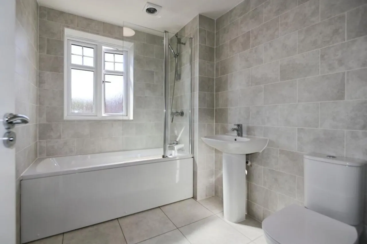 Abbotsford Road, Ashby-De-La-Zouch, LE65, photo 12