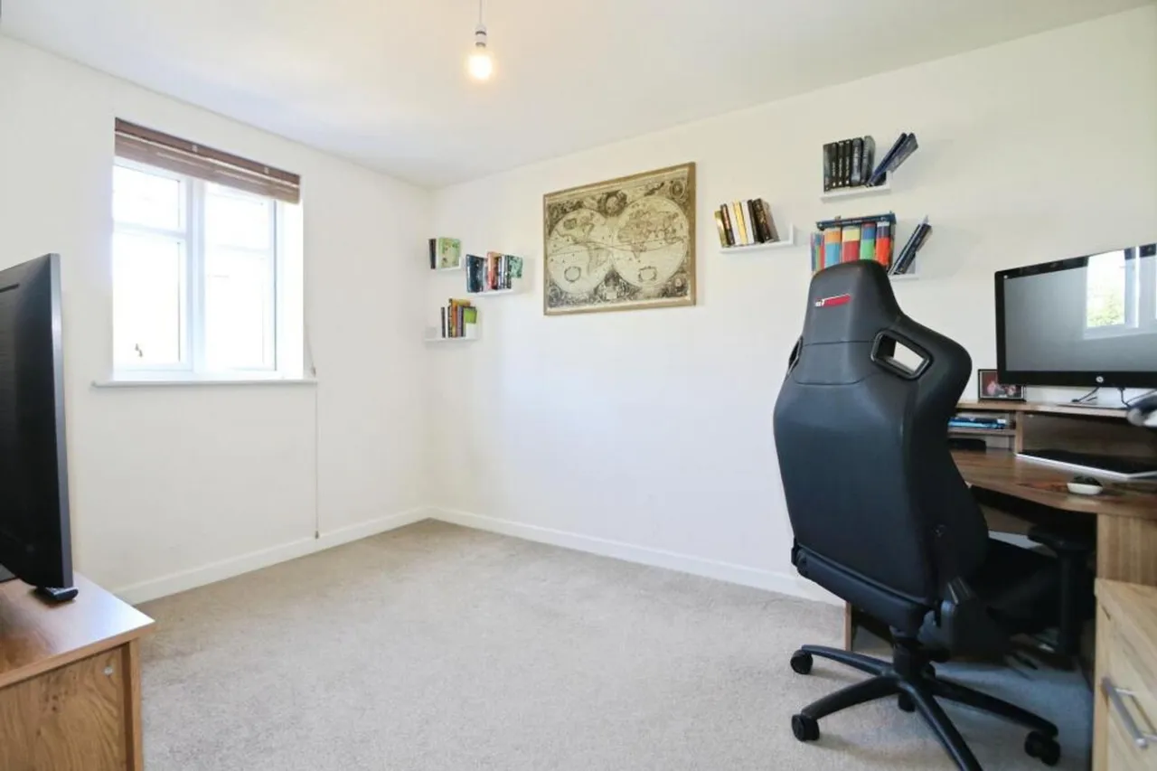 Abbotsford Road, Ashby-De-La-Zouch, LE65, photo 9