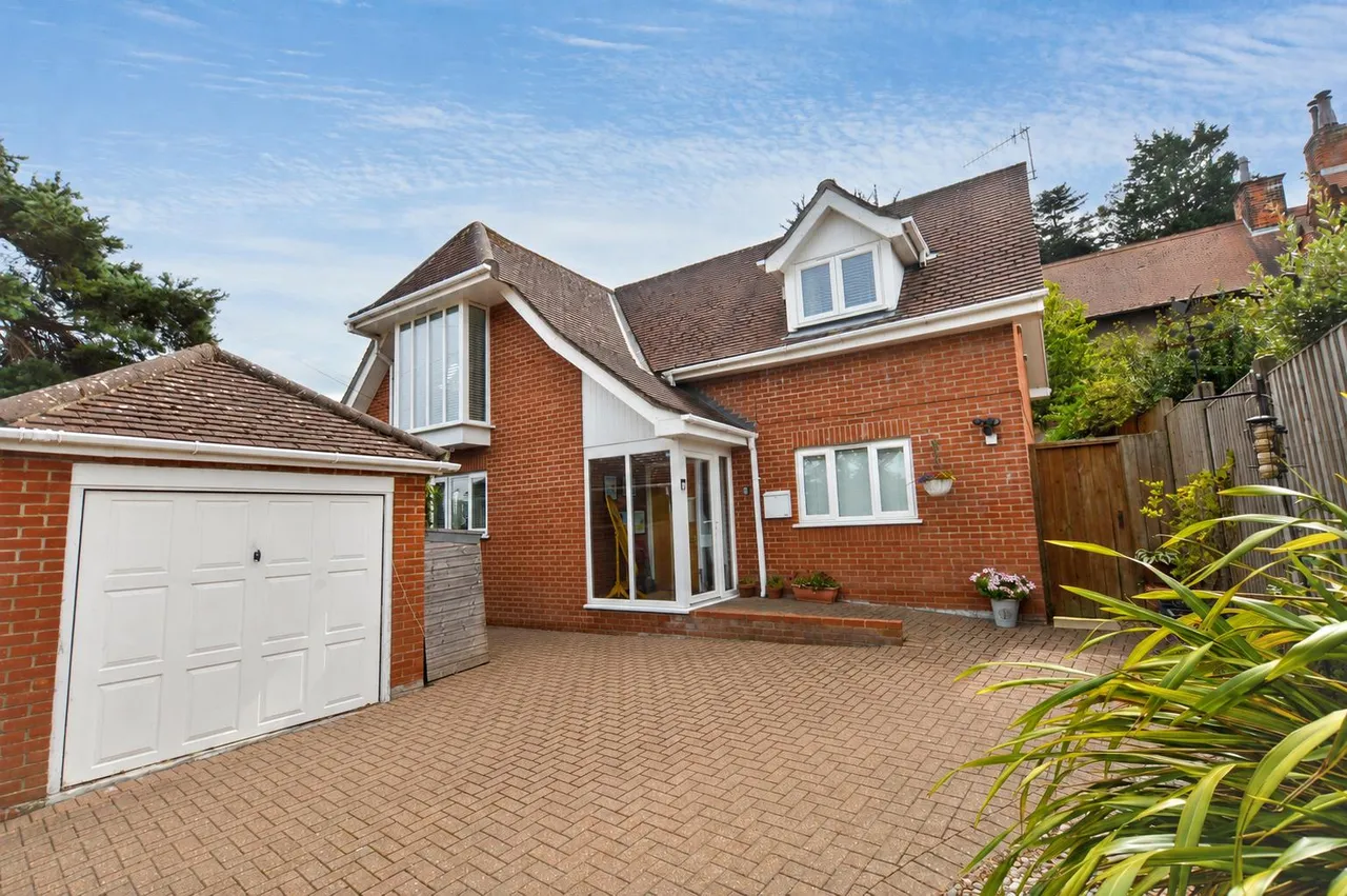 Hooks Hill Road, Sheringham, NR26, photo 27
