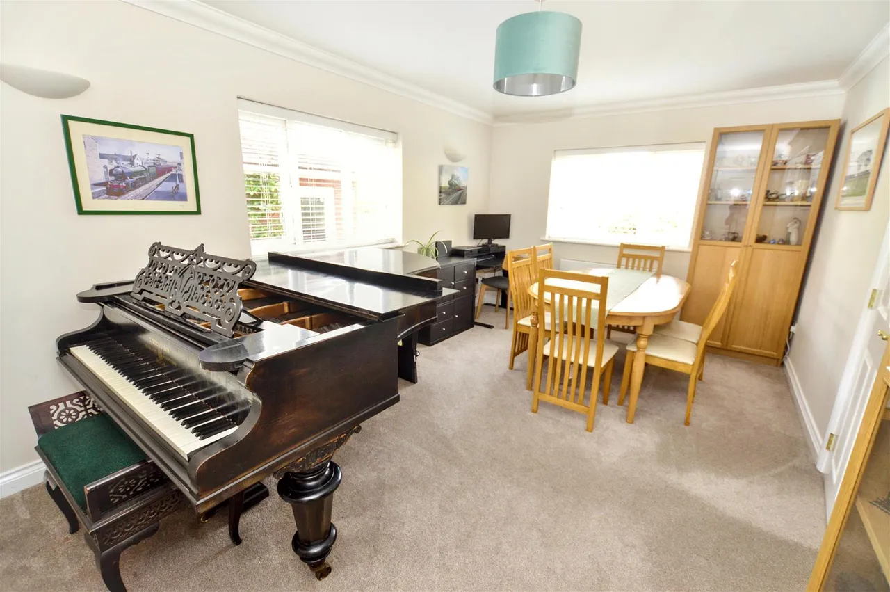 Hooks Hill Road, Sheringham, NR26, photo 22