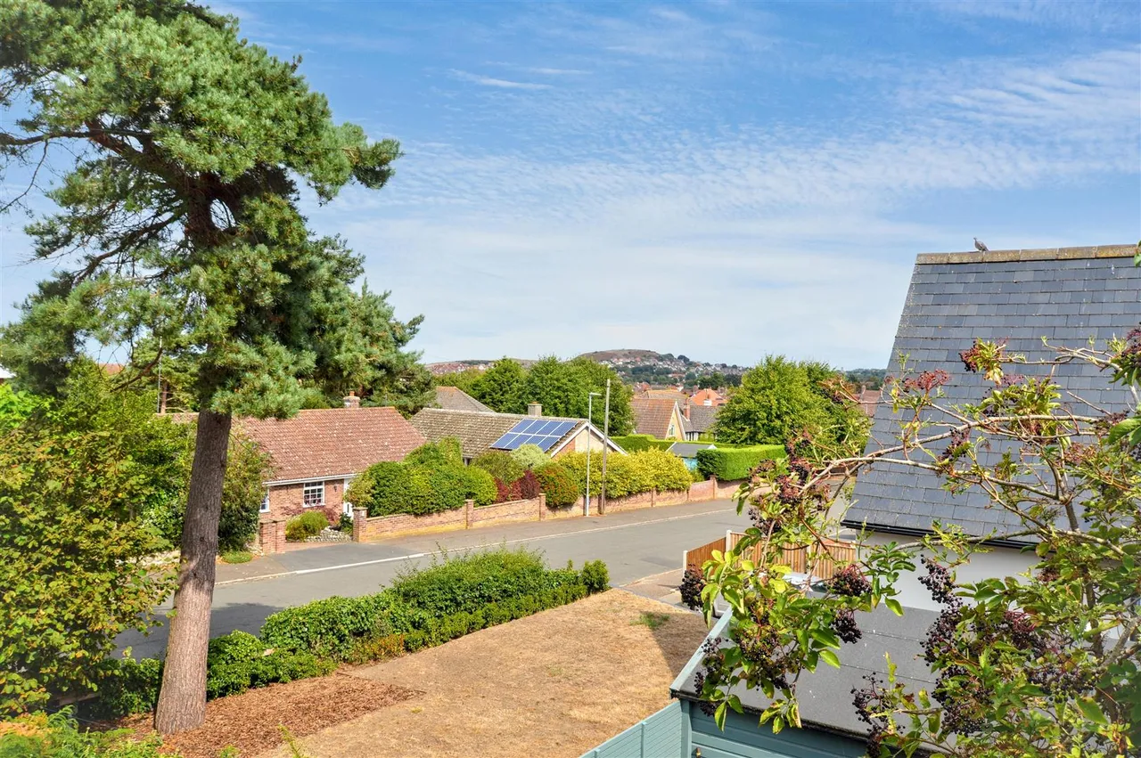 Hooks Hill Road, Sheringham, NR26, photo 24