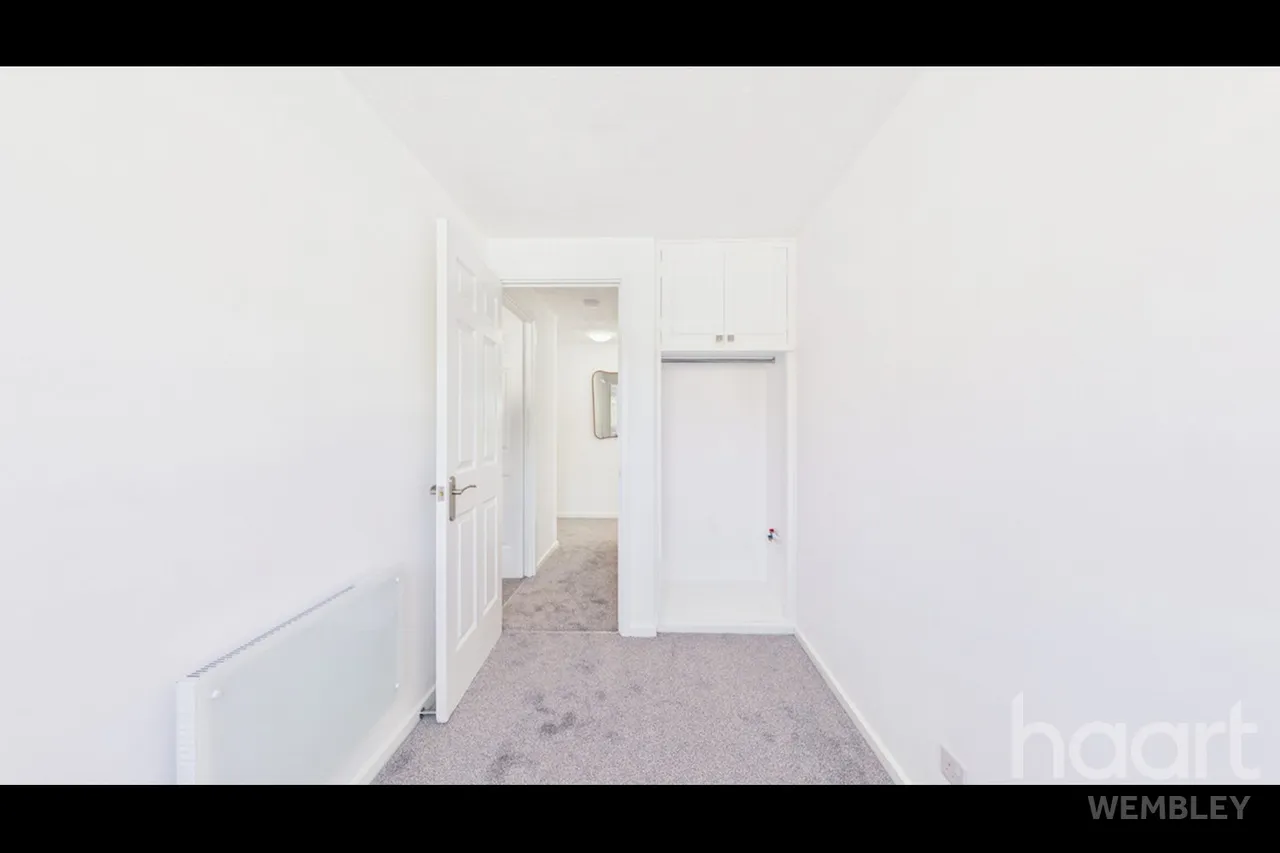 Campbell Gordon Way, London, NW2, photo 20