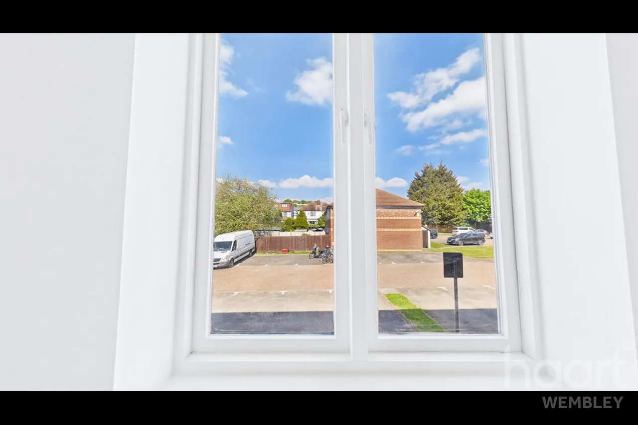 Campbell Gordon Way, London, NW2, photo 23