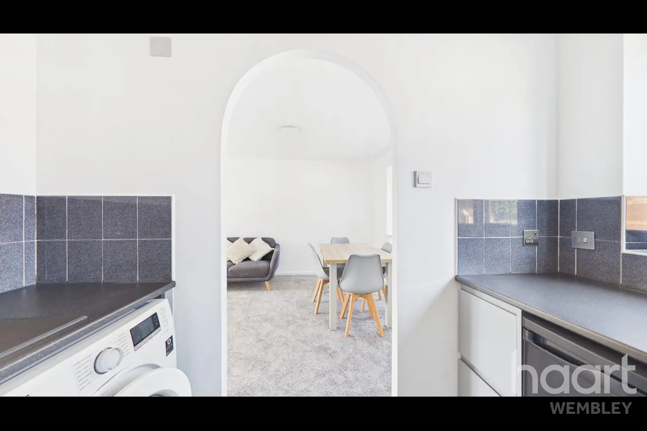 Campbell Gordon Way, London, NW2, photo 8