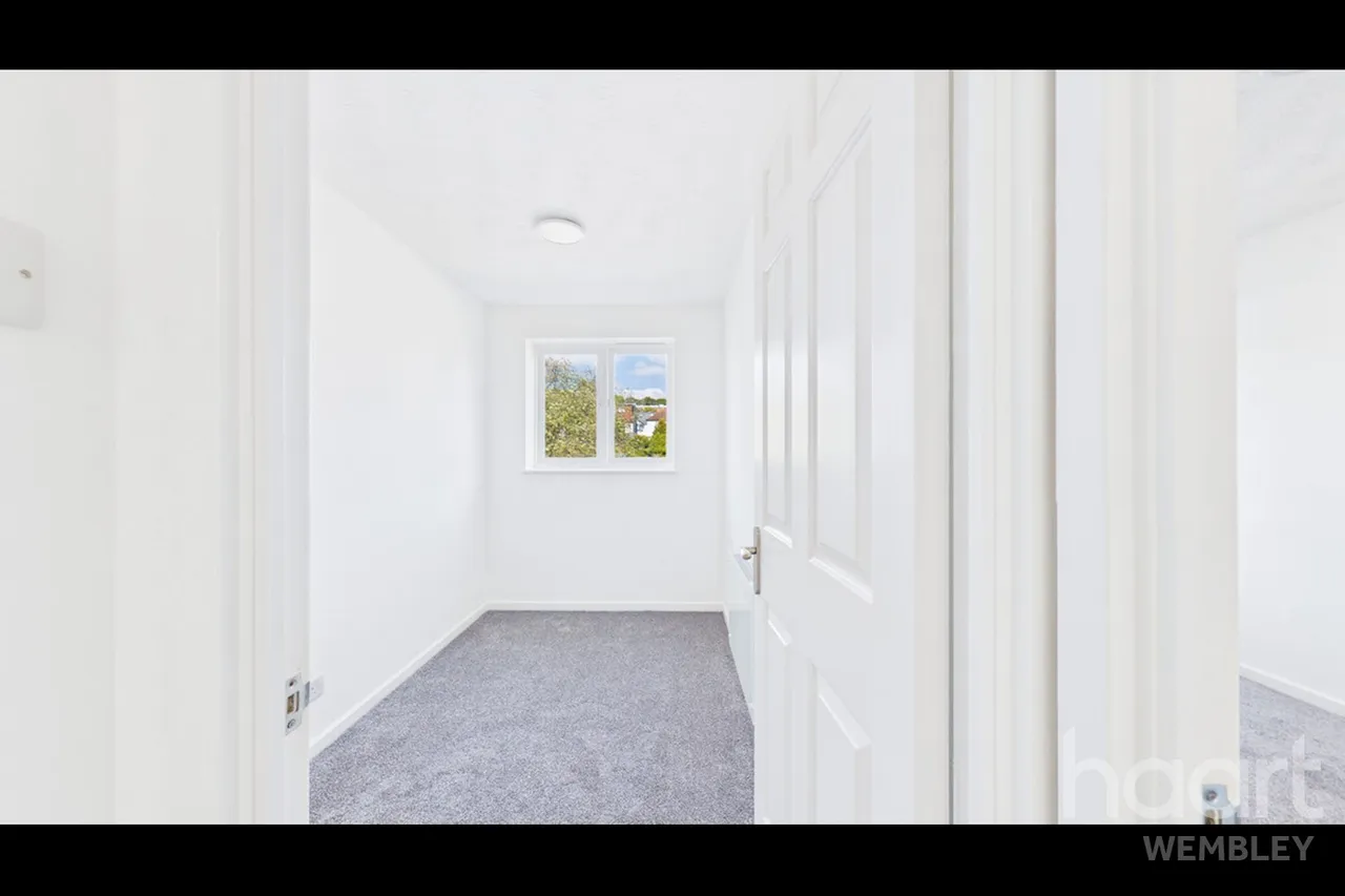 Campbell Gordon Way, London, NW2, photo 15