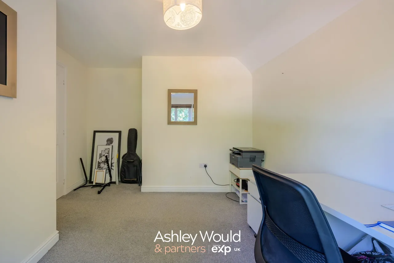 Bill Thomas Way, Rowley Regis, B65, photo 20
