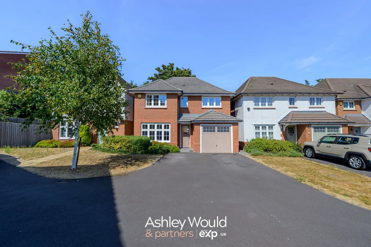 Bill Thomas Way, Rowley Regis, B65, photo 24