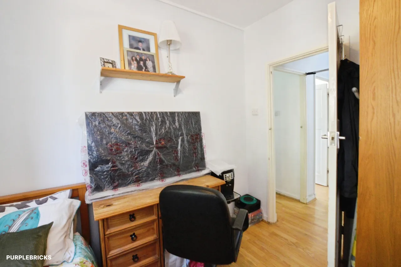 Fulham Palace Road, London, SW6, photo 17
