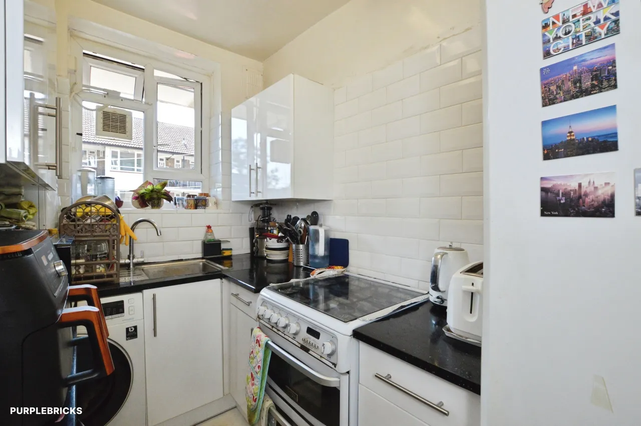 Fulham Palace Road, London, SW6, photo 4
