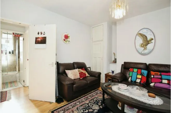 Fulham Palace Road, London, SW6, photo 5