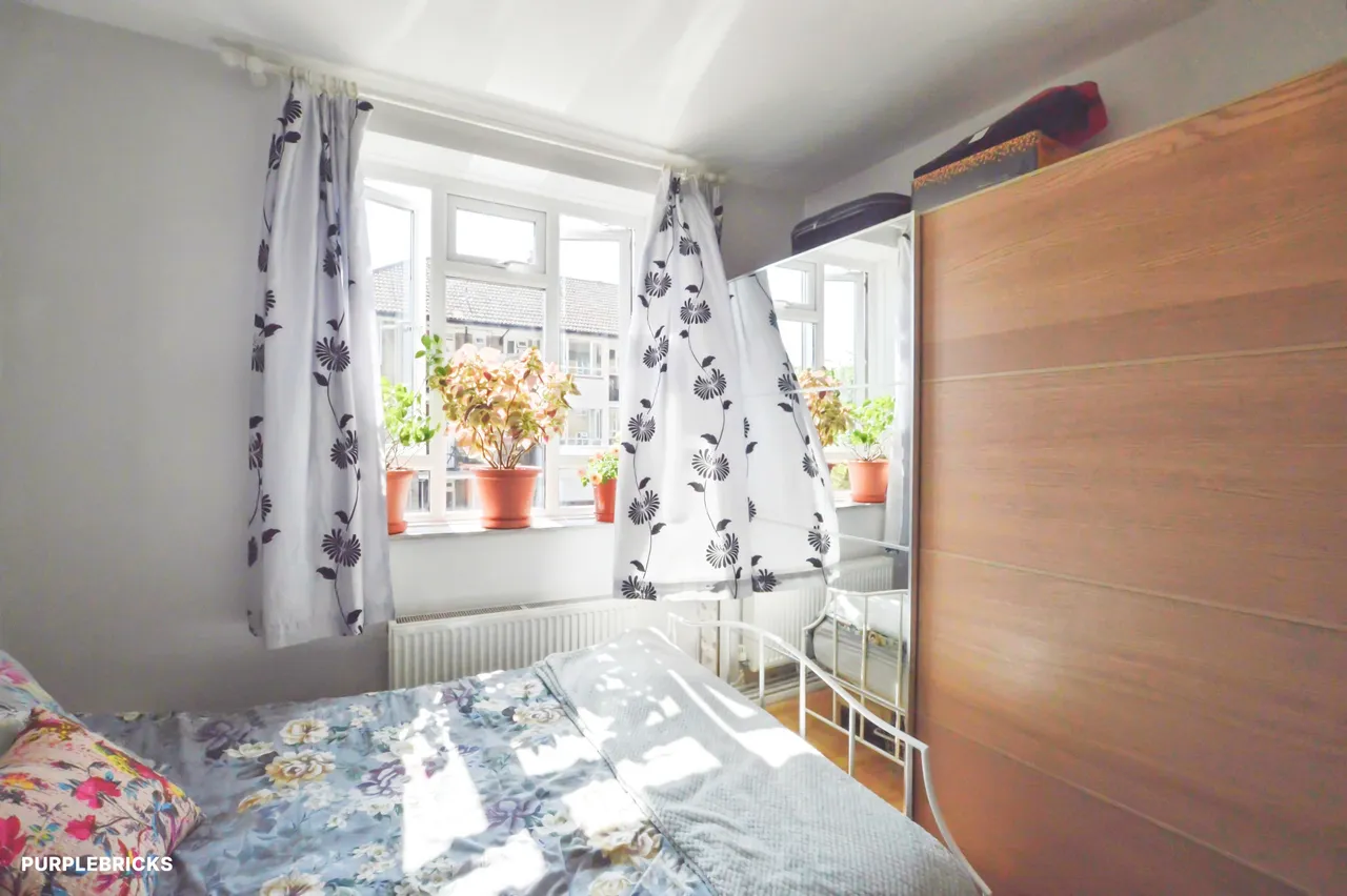 Fulham Palace Road, London, SW6, photo 22