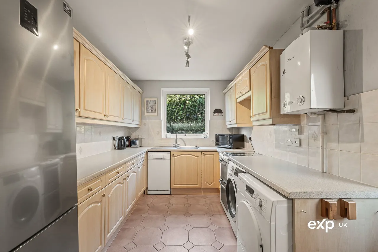 Summercourt Drive, Ravenshead, photo 11