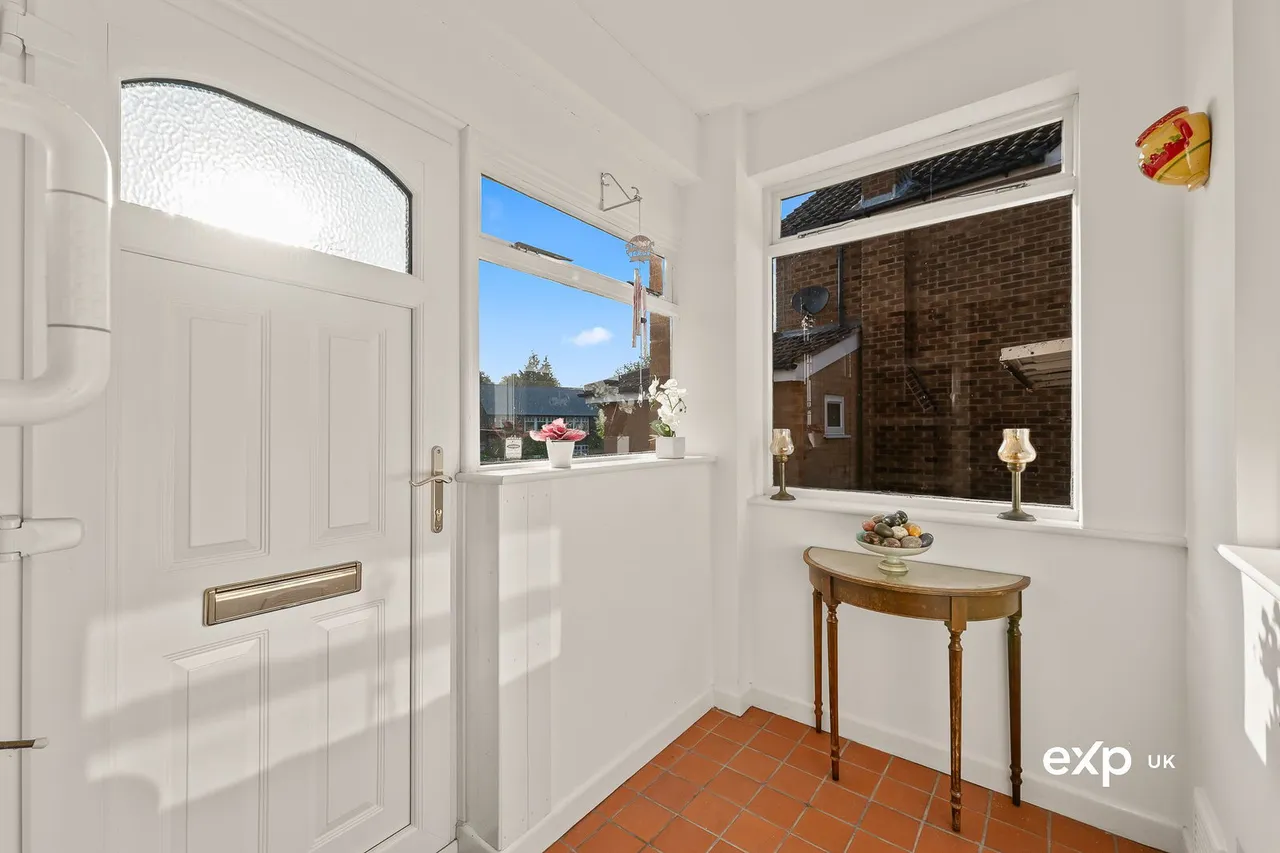 Summercourt Drive, Ravenshead, photo 4