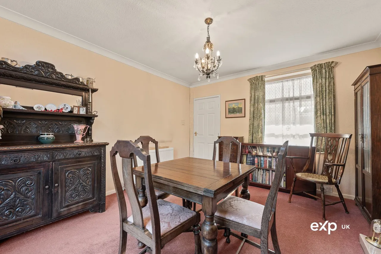 Summercourt Drive, Ravenshead, photo 10