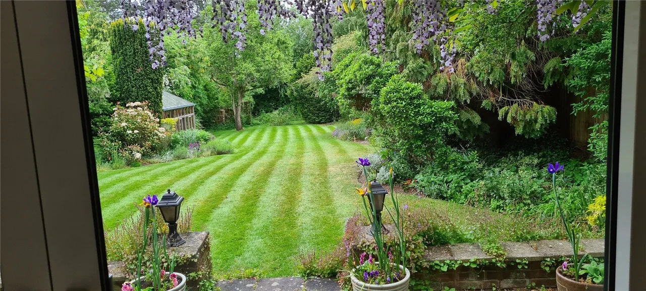 Knoll Rise, Orpington, BR6, photo 20