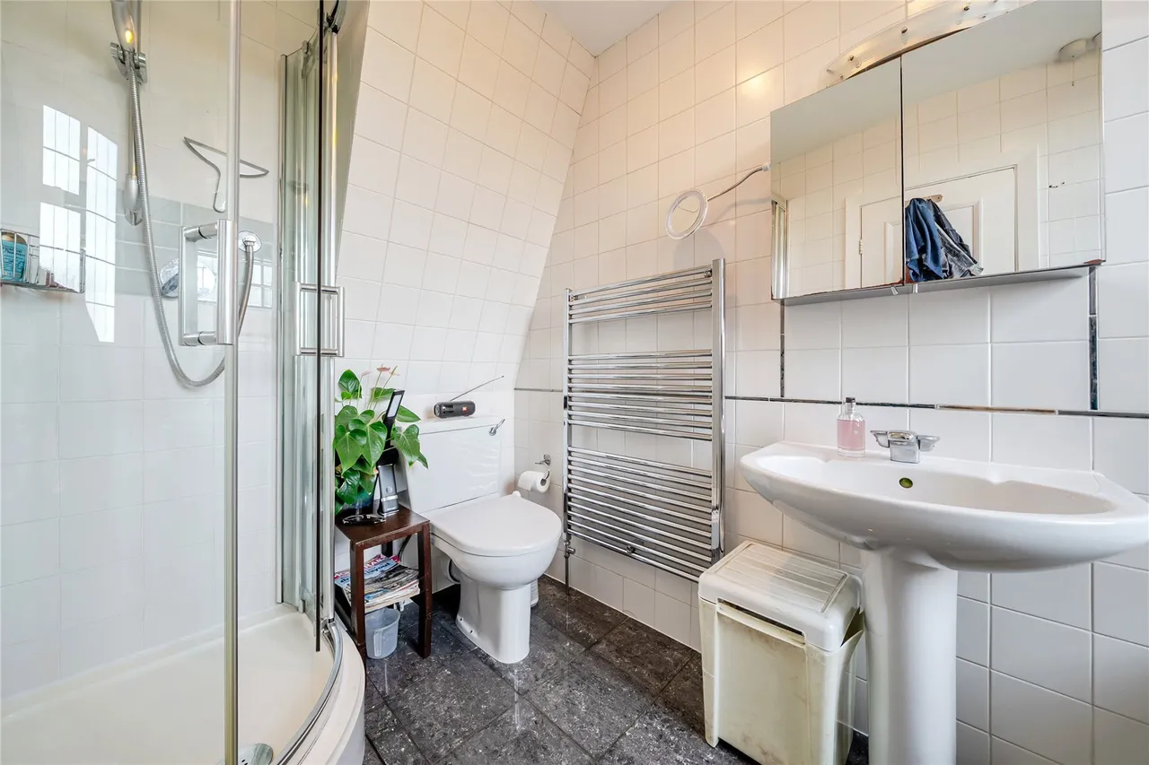 Knoll Rise, Orpington, BR6, photo 15