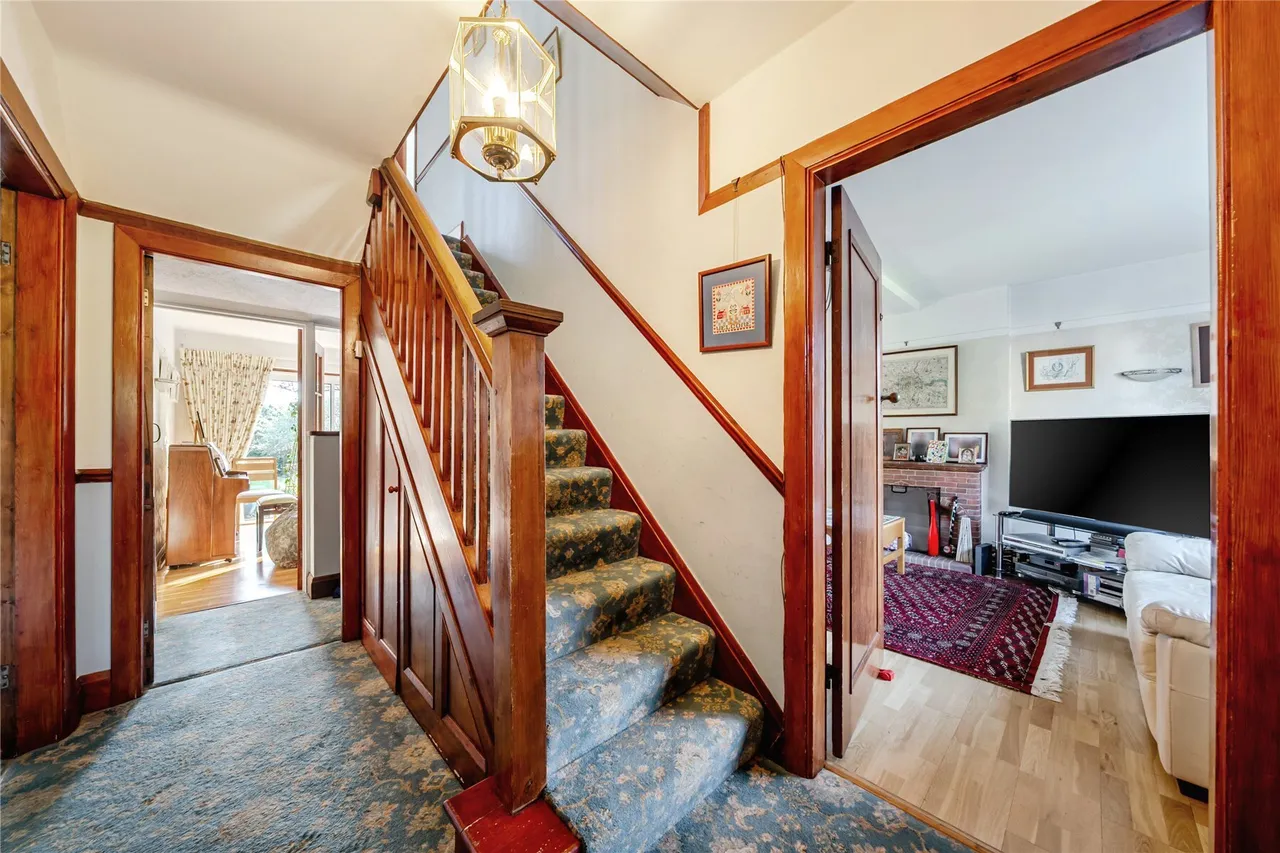 Knoll Rise, Orpington, BR6, photo 10