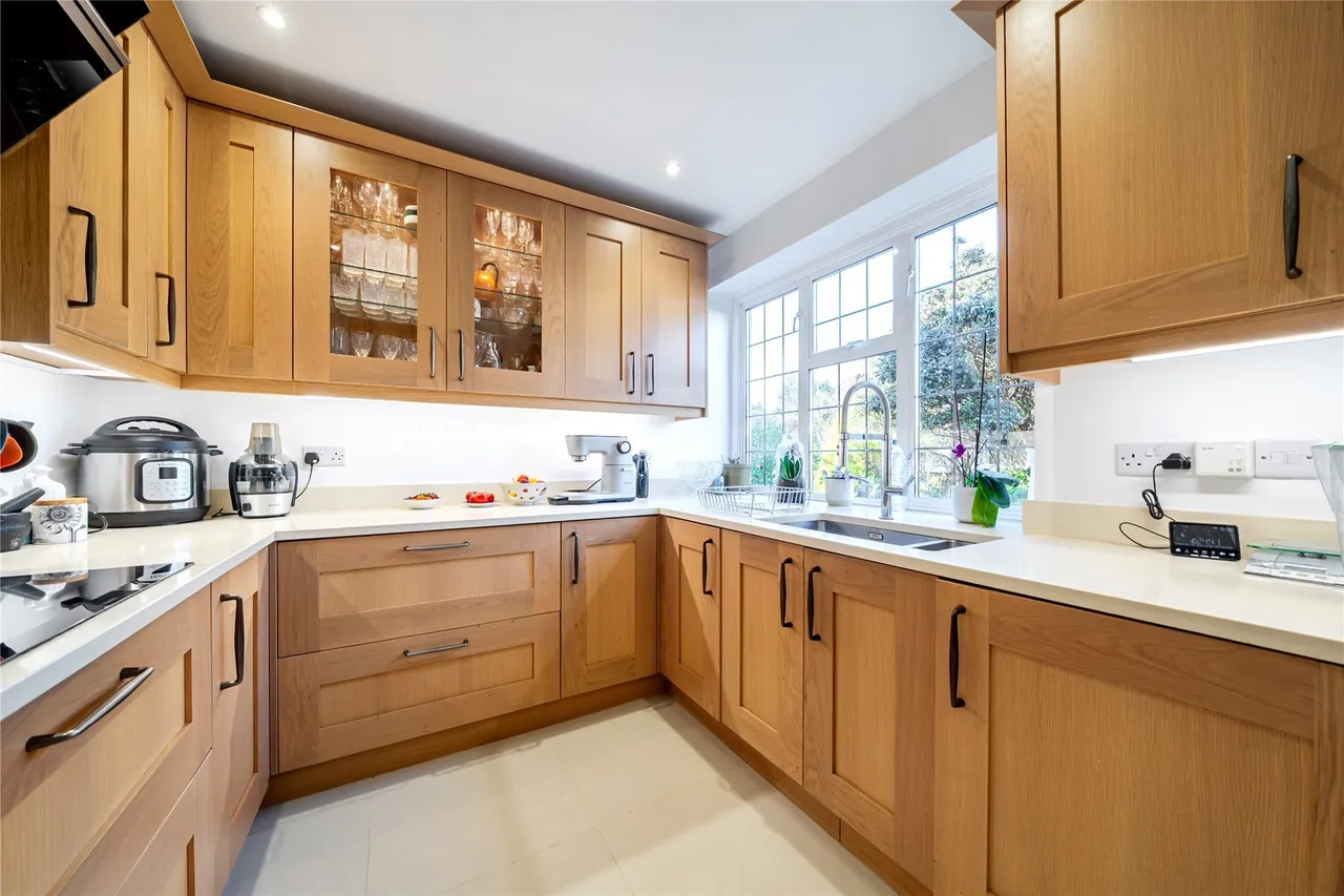 Knoll Rise, Orpington, BR6, photo 4