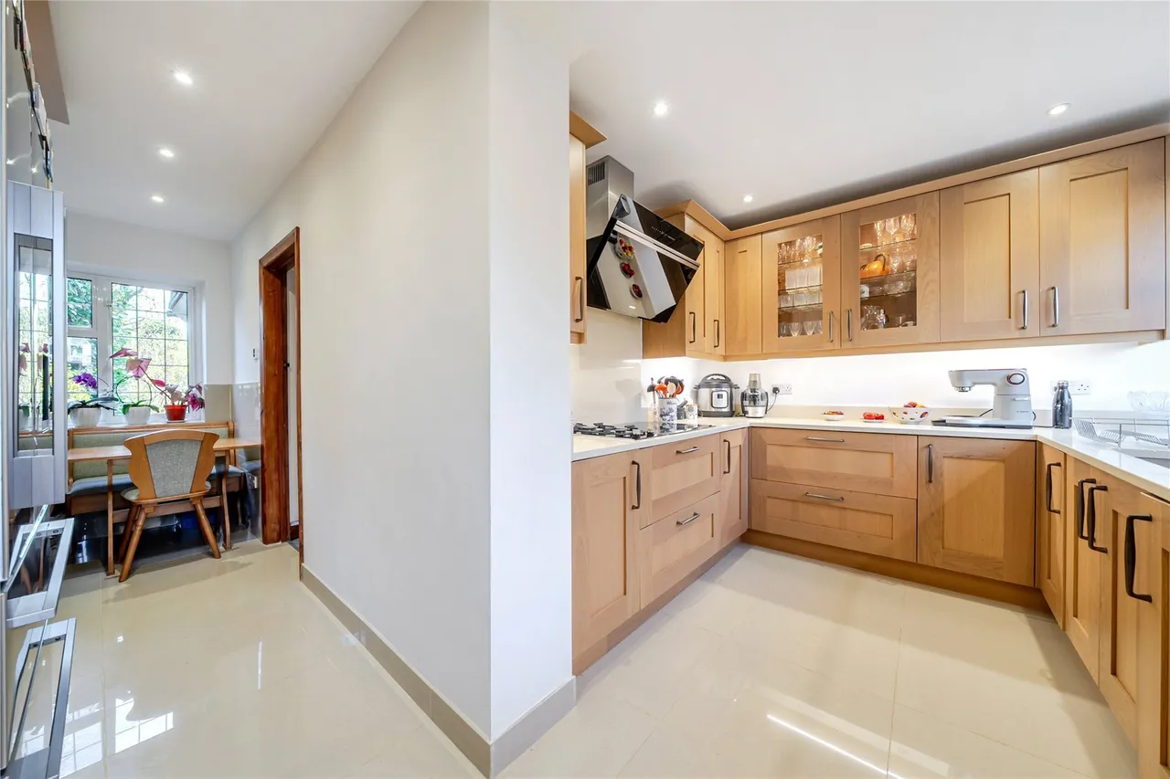 Knoll Rise, Orpington, BR6, photo 18