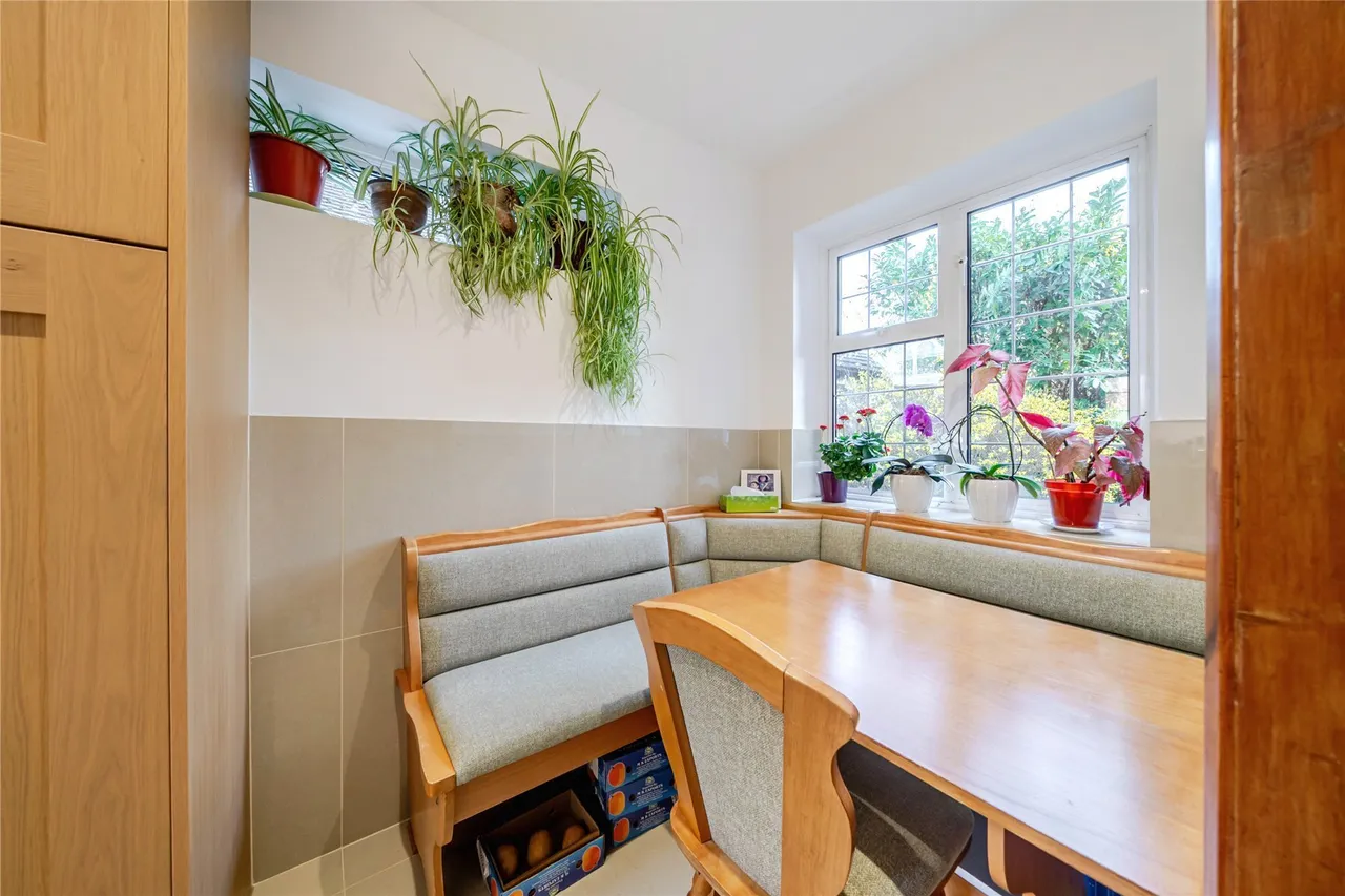 Knoll Rise, Orpington, BR6, photo 9