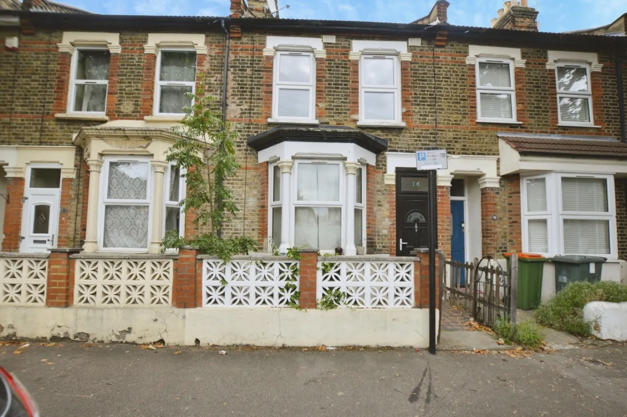 3 bed house for sale, Clifton Road, Forest Gate, E7