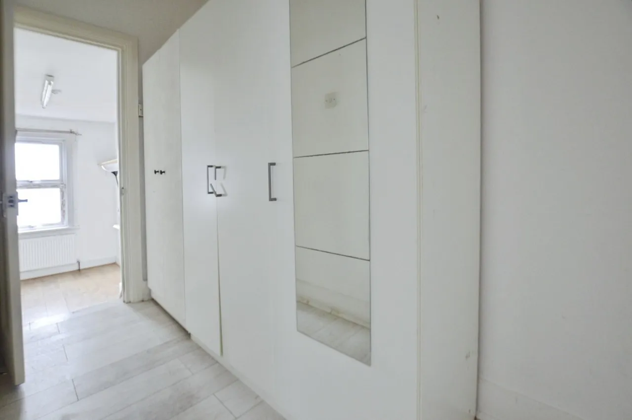 Clifton Road, Forest Gate, E7, photo 9