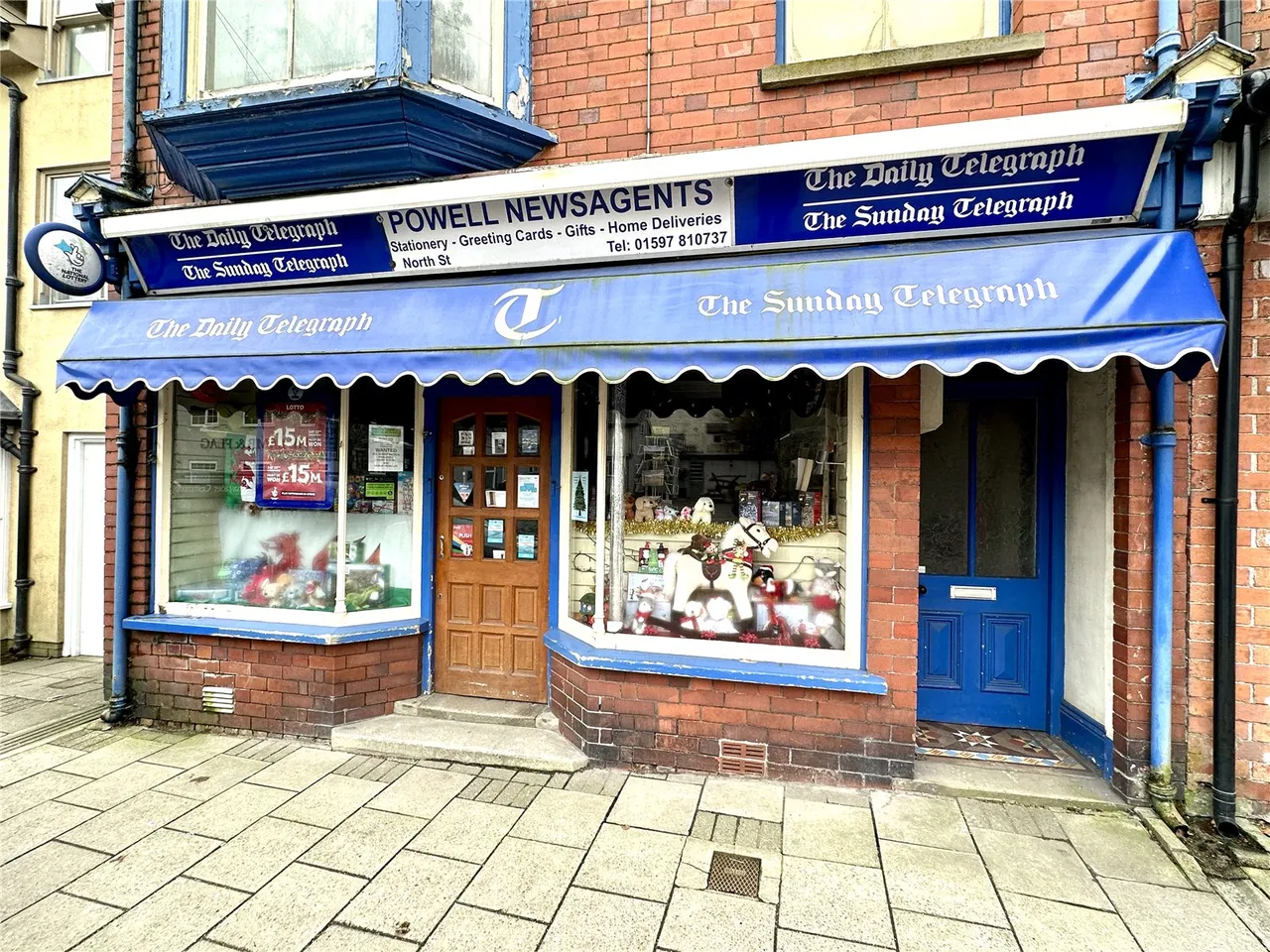 property to rent, North Street, Rhayader