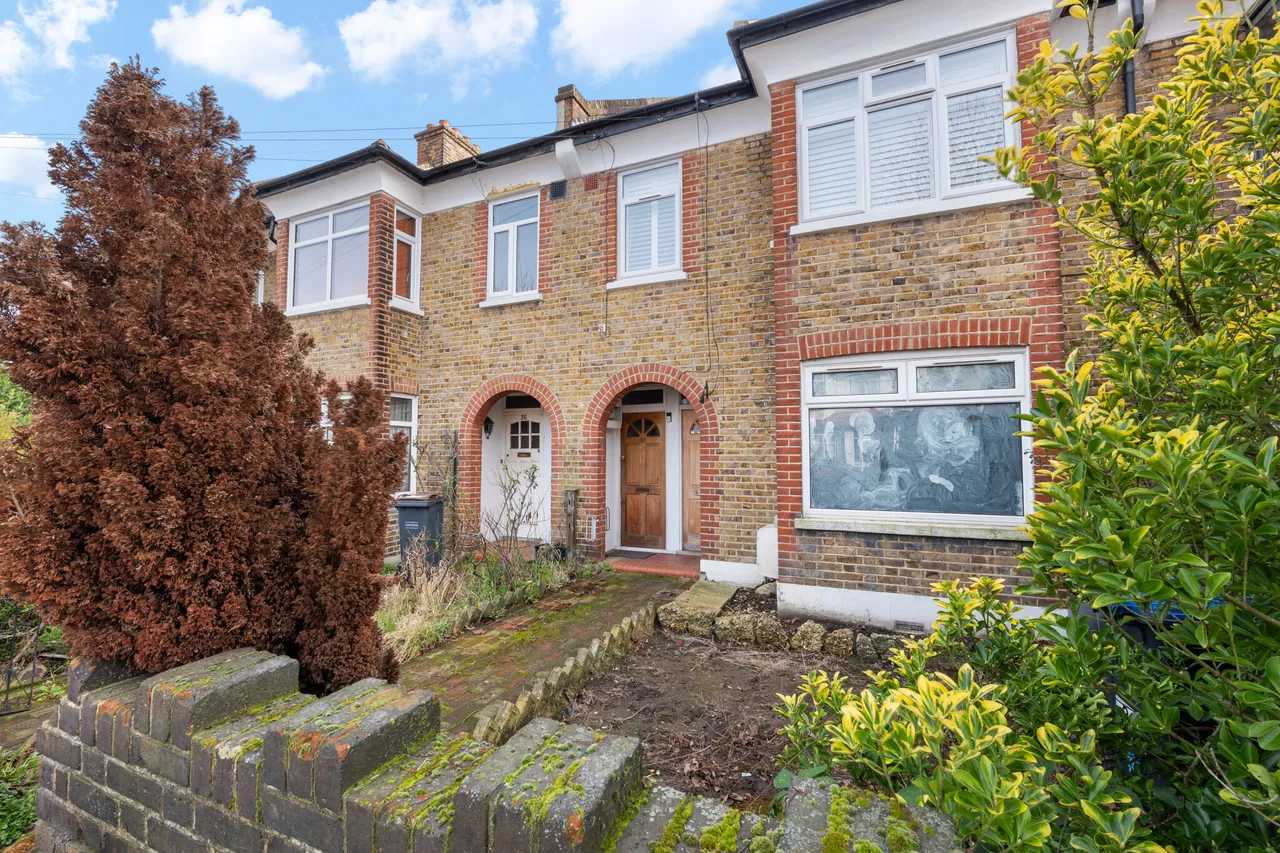 2 bed flat to rent, Brampton Road, Croydon, CR0