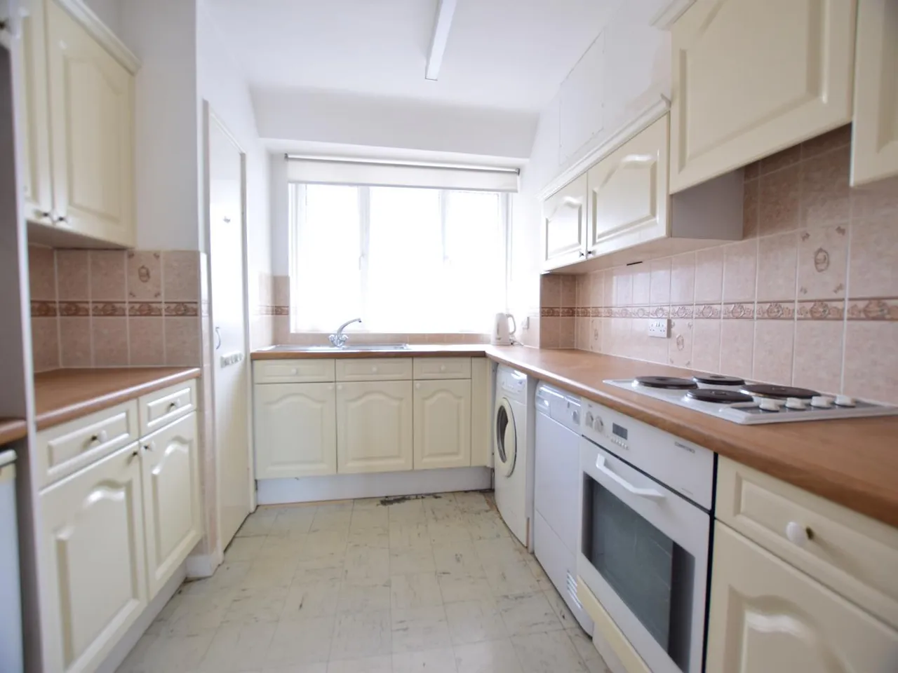 Robertson Terrace, Hastings, East Sussex, TN34 1JH, photo 3