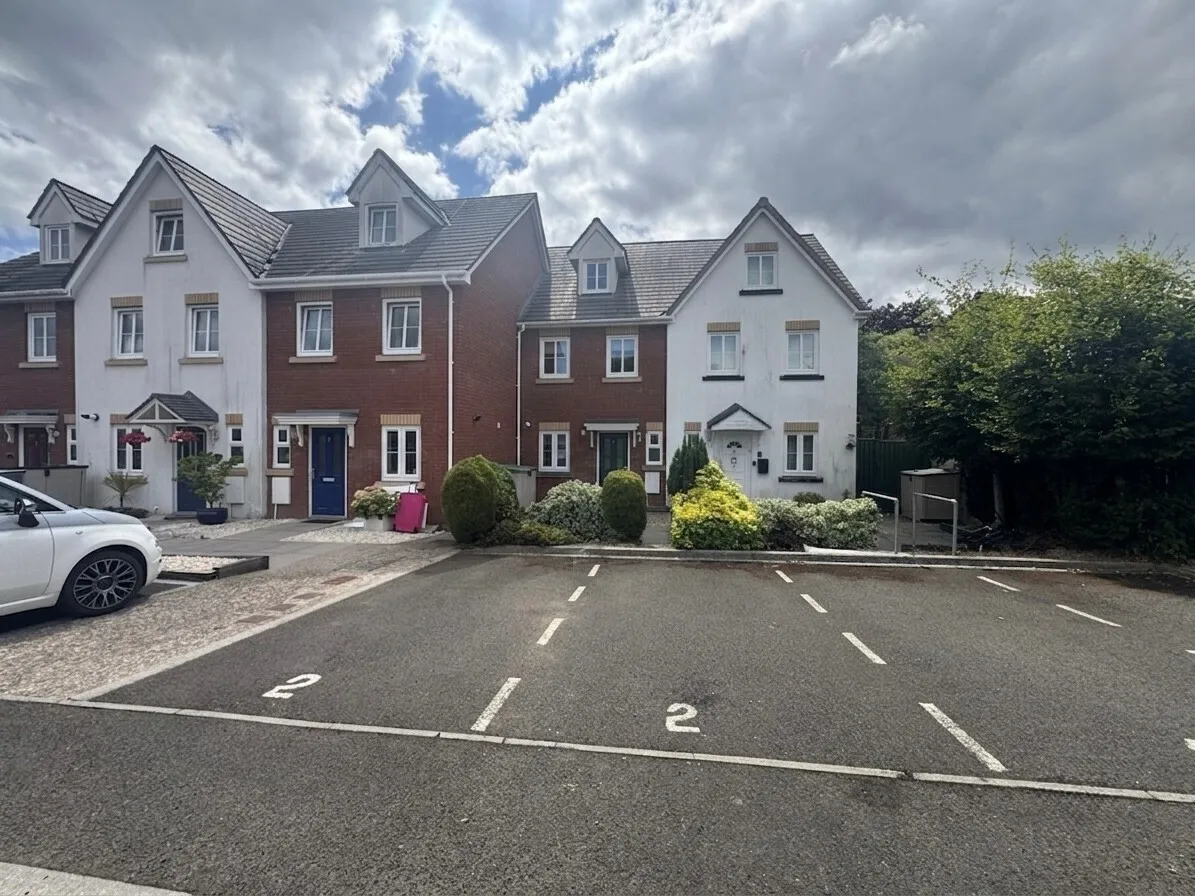 Oakfield Mews, Cwmbran, NP44, photo 22
