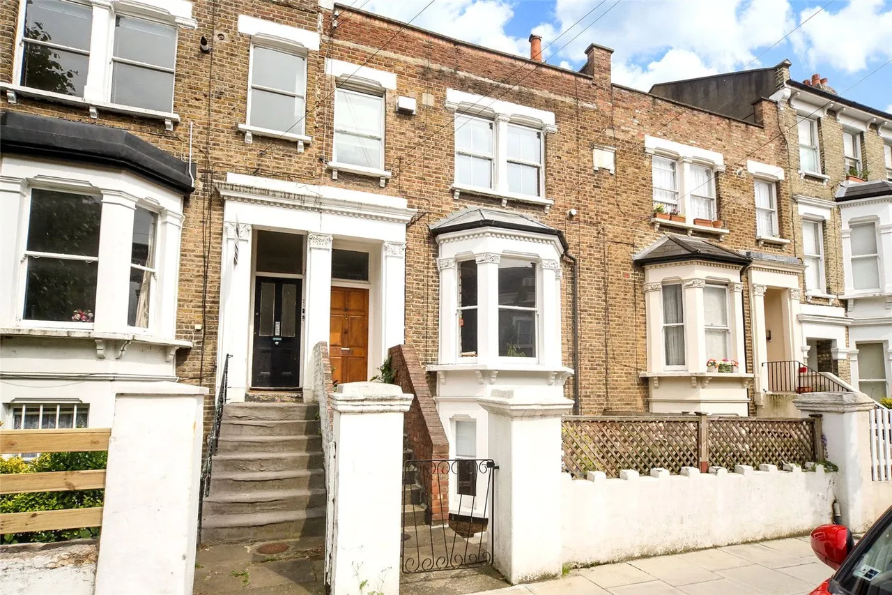 1 bed flat to rent — St Stephens Avenue, Shepherds Bush, London, W12