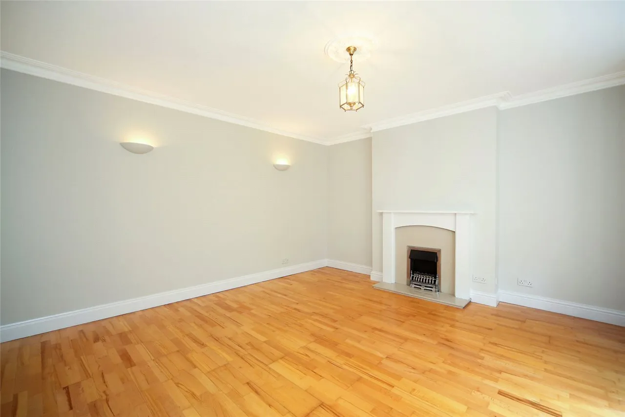 St Stephens Avenue, Shepherds Bush, London, W12, photo 8