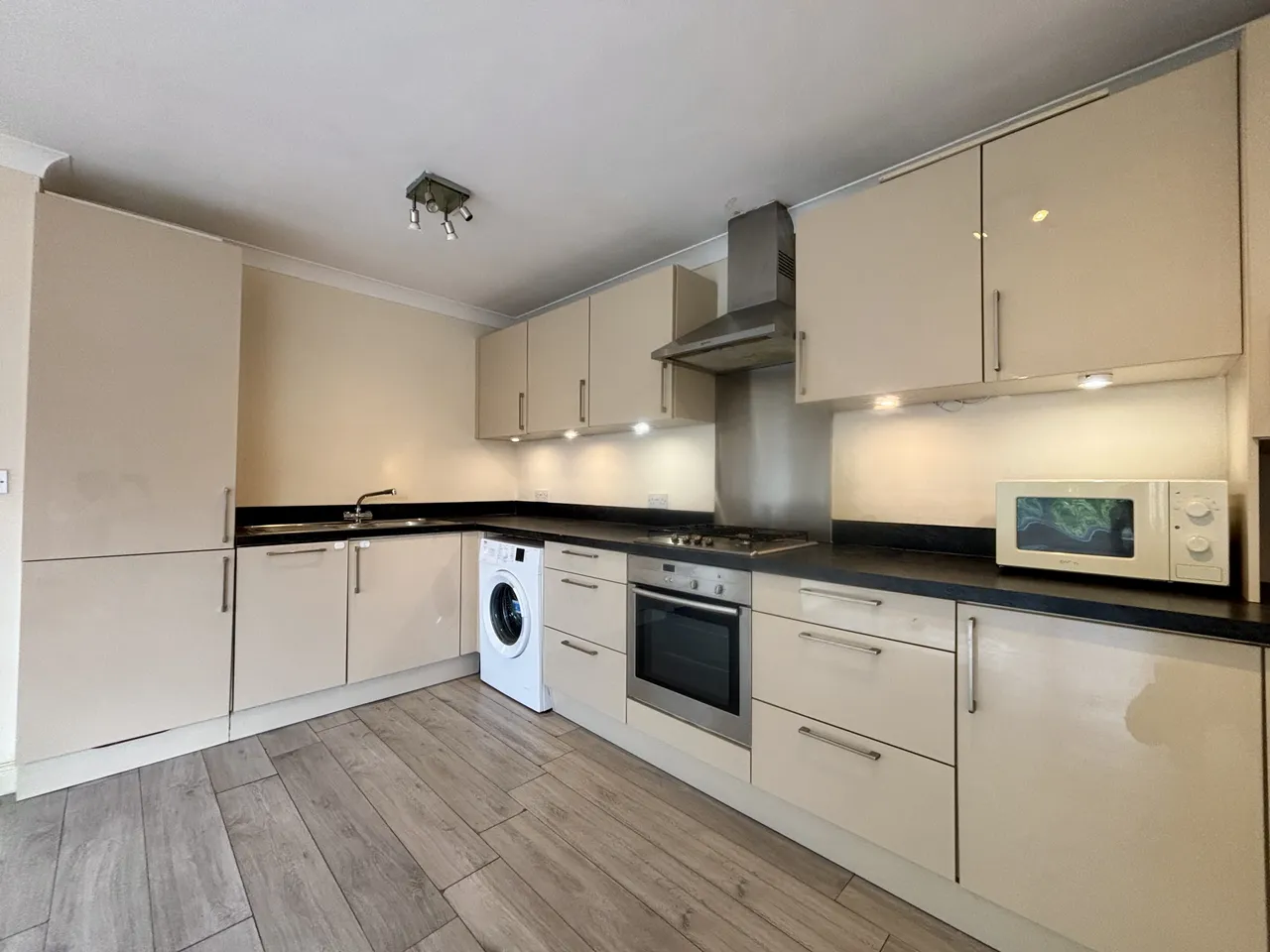 Ravenscroft Road, BR3, photo 2