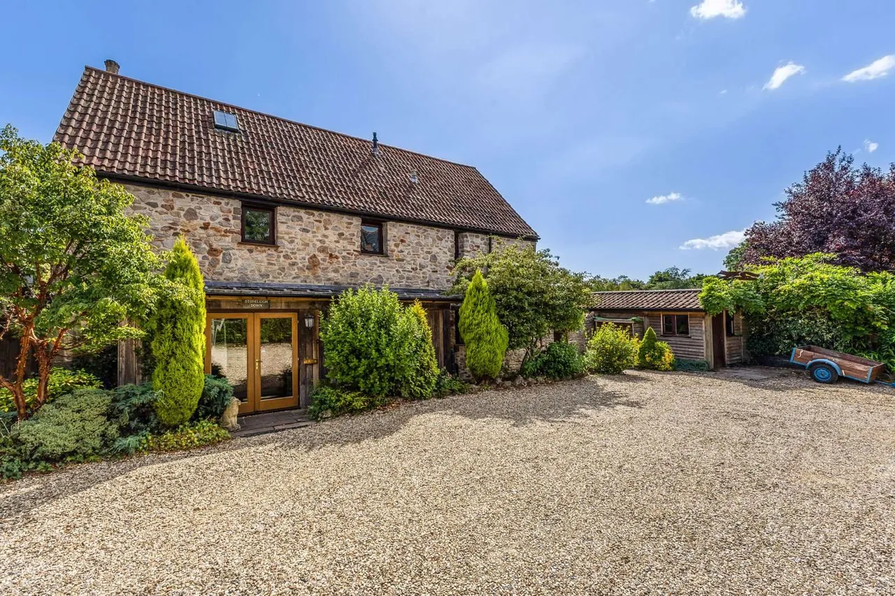Upper Tockington Road, Tockington, South Gloucestershire, BS32 4LQ, photo 2