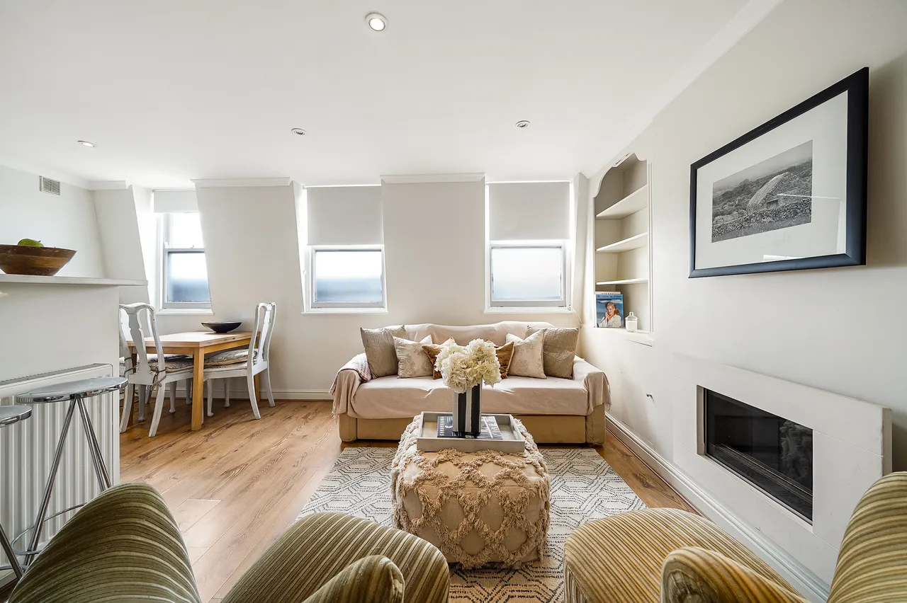 Eardley Crescent, London, SW5, photo 2