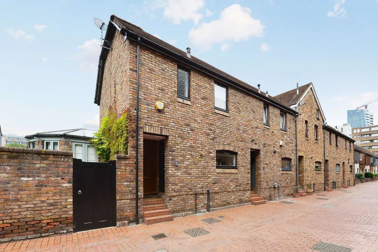 Mews Street, London, E1W 1UG, photo 5