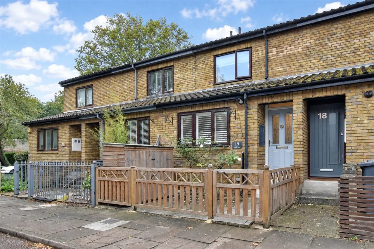 3 bed house for sale, Hurren Close, Blackheath, SE3