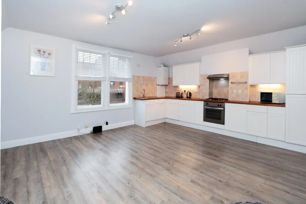Brighton Road, Surbiton, KT6, photo 4