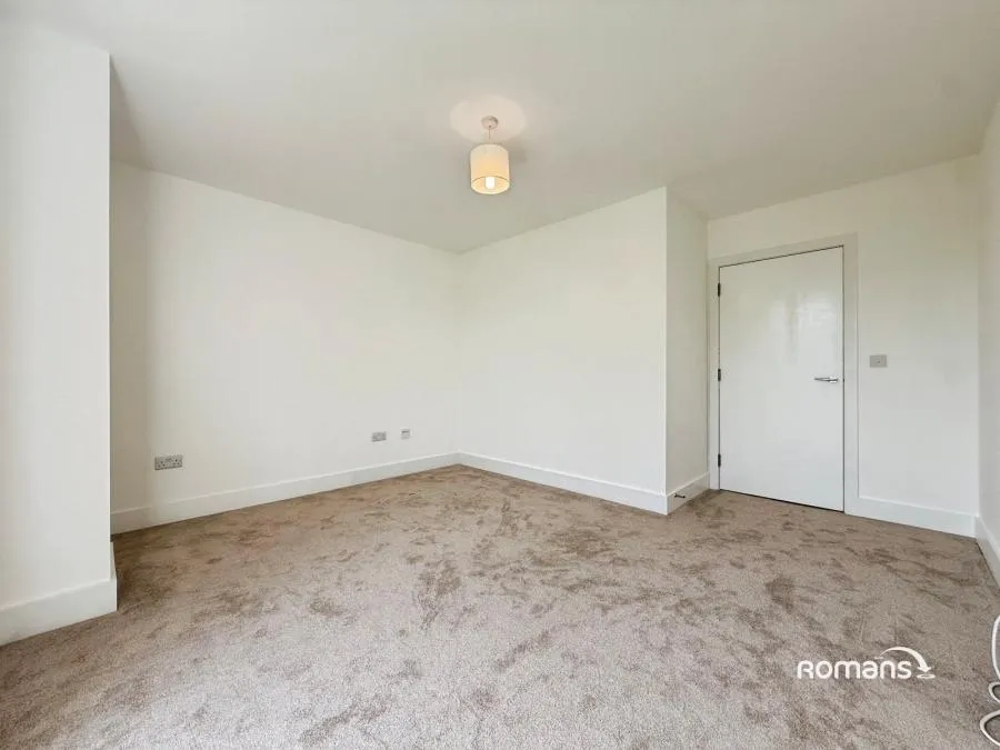 Alencon Link, Basingstoke, RG21, photo 6